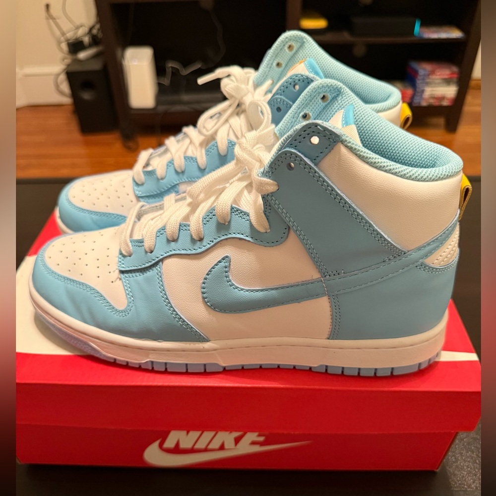 Hi Top Dunk Retro